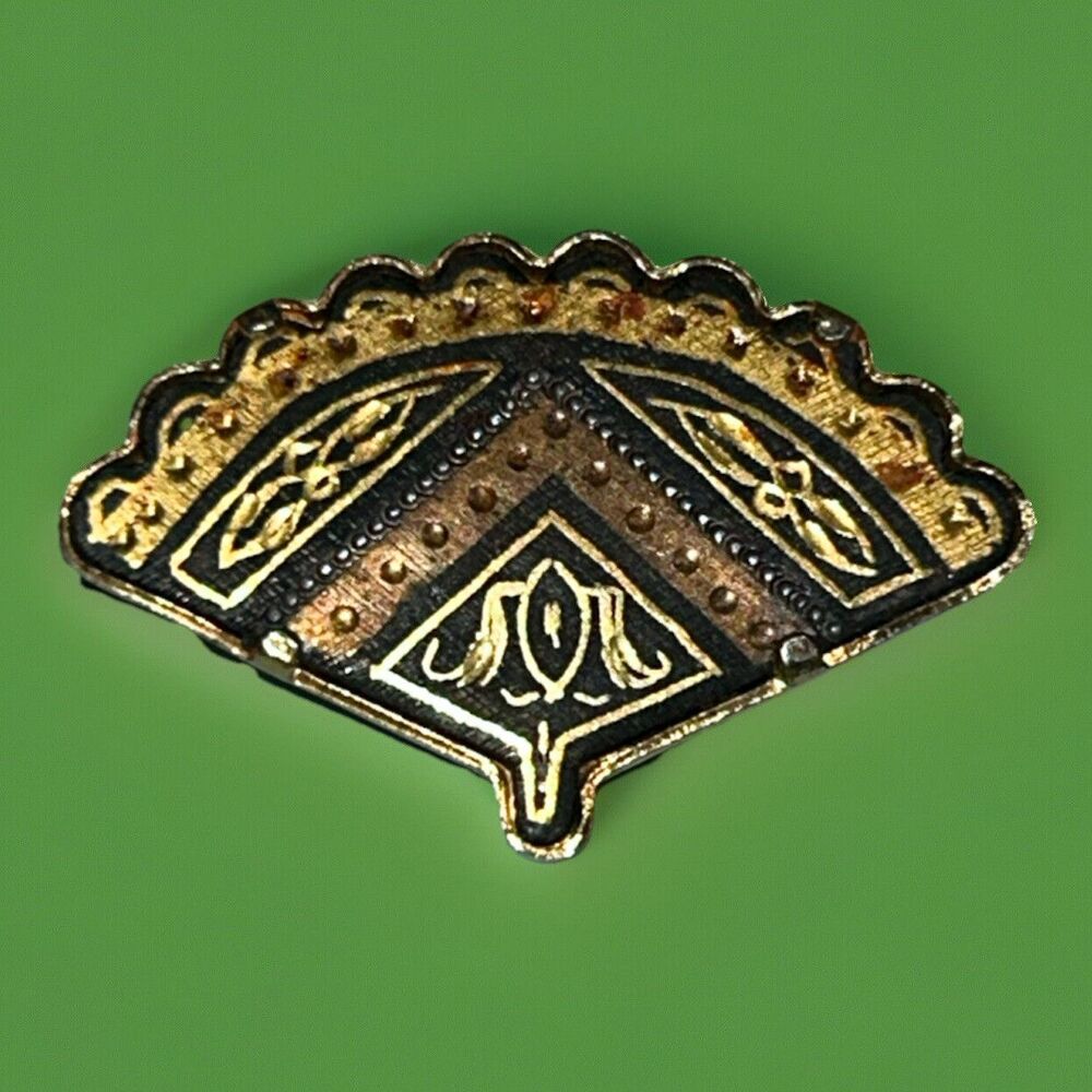 Vintage Damascene Type Patterned Fan Brooch or Lapel Pin